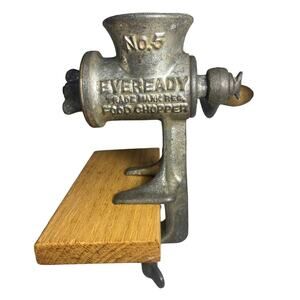 Antique Eveready No.5 Food Chopper/Grinder w/Wood Handle & 1 blade All Original